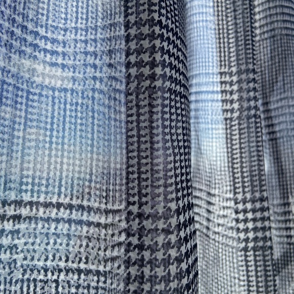 The Limited houndstooth sheer top - size M - Picture 7 of 7